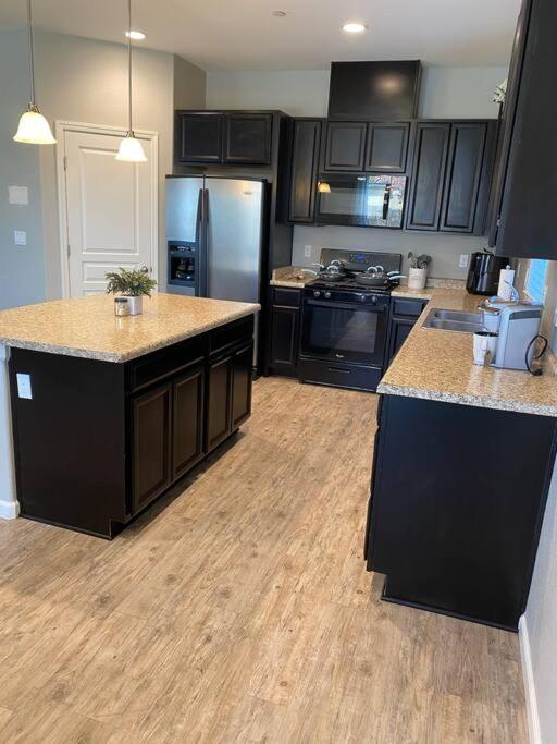 Сasa de vacaciones Peaceful Four Bedroom Near Yosemite Natl Park Fresno