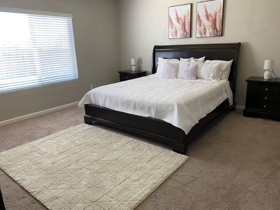 Peaceful Four Bedroom Near Yosemite Natl Park Fresno